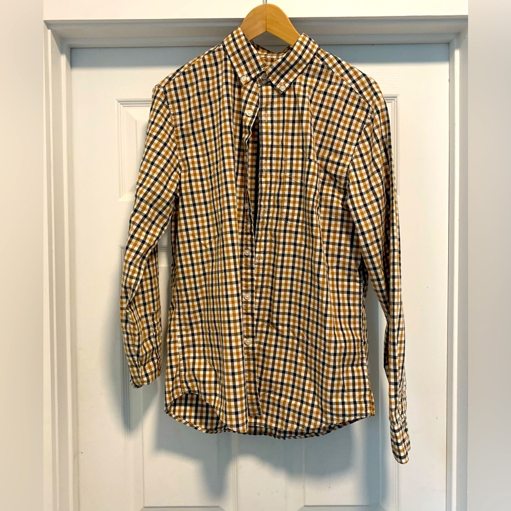 American Eagle AE Super Soft Everyday Plaid Button-Up Shirt
